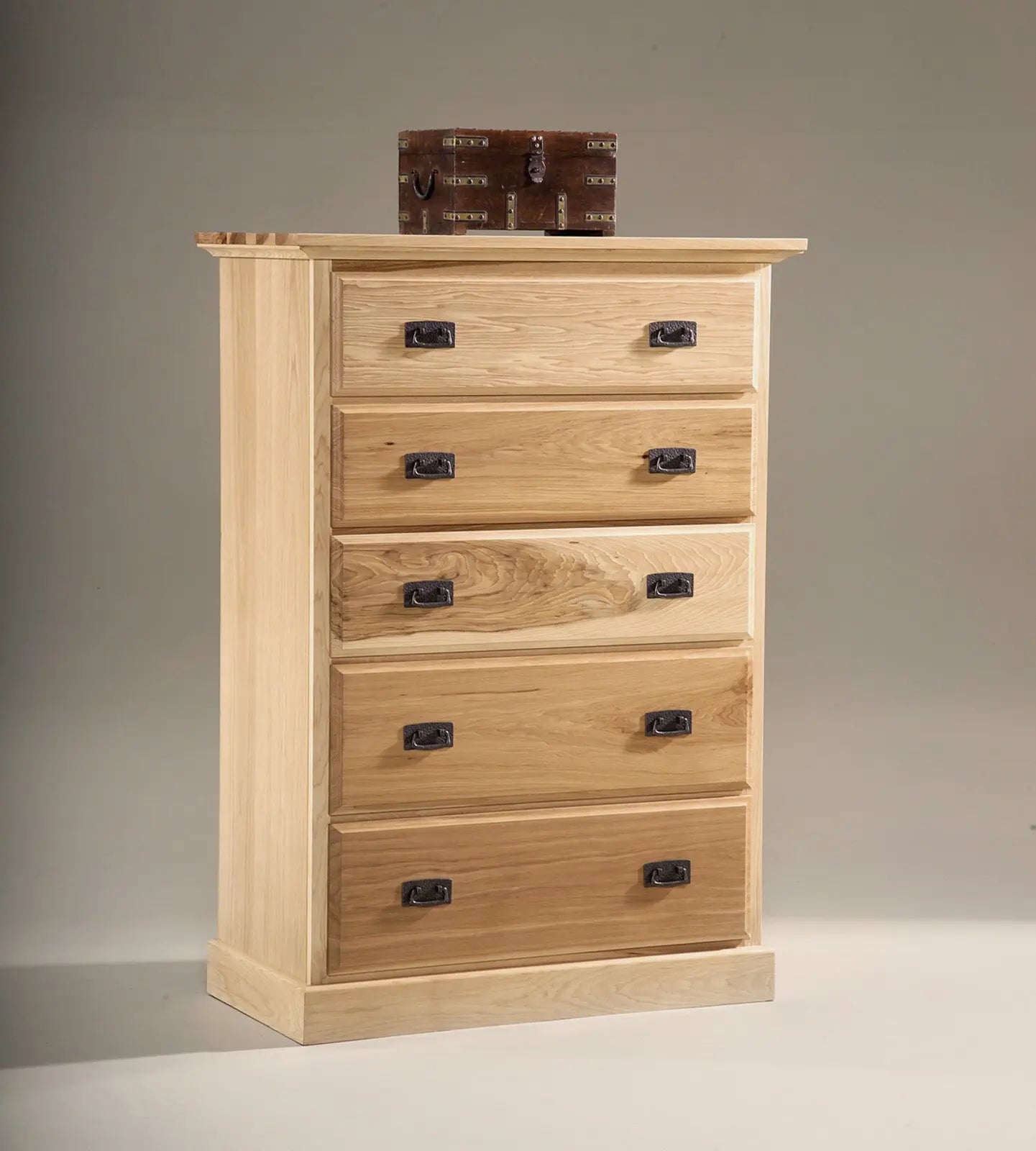 Amish Highlands 5-Drawer Chest A-America