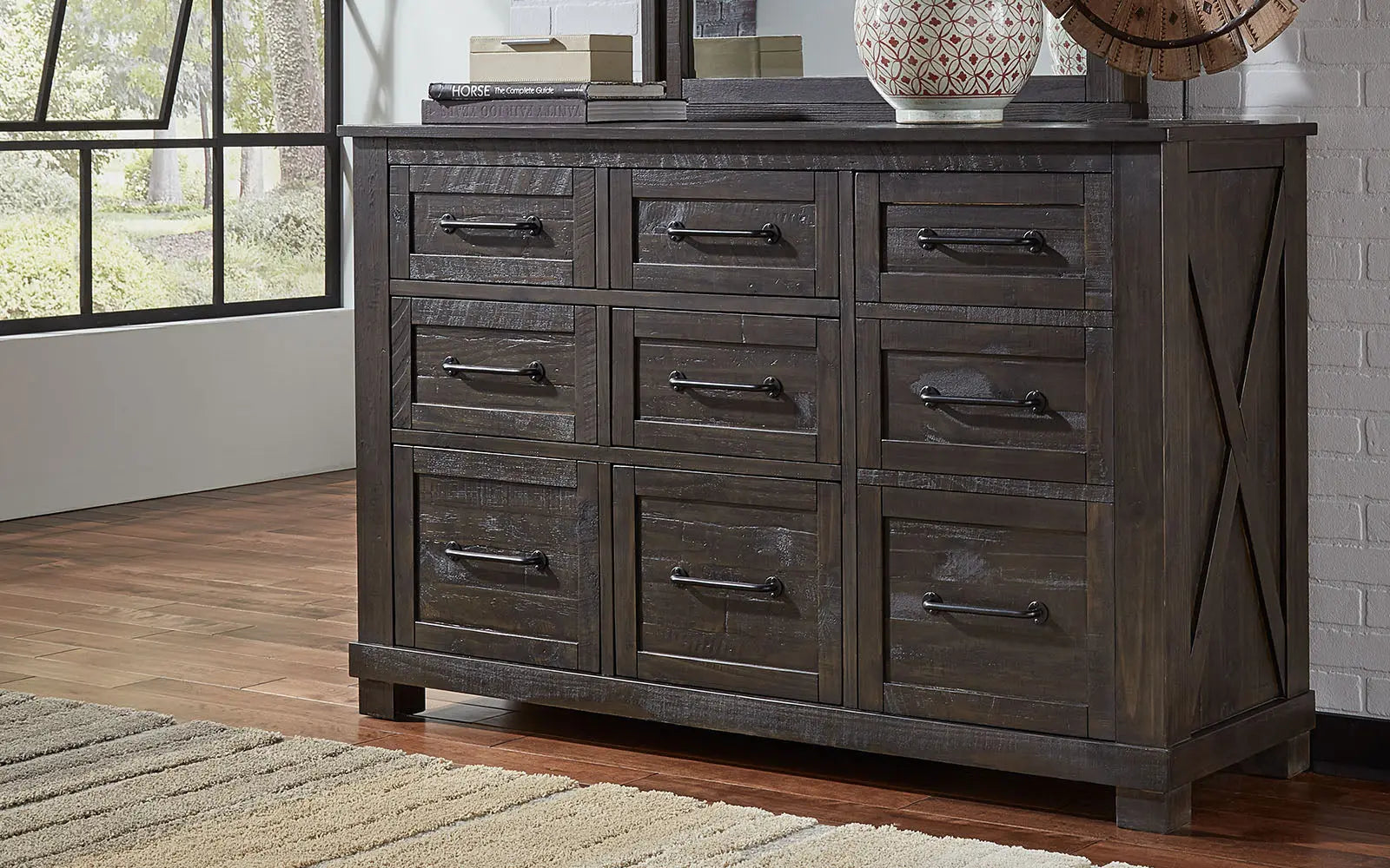 Sun Valley Dresser A-America